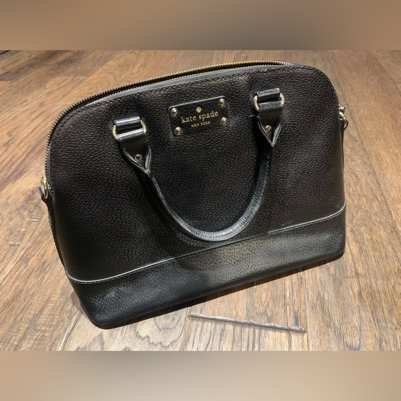 Kate Spade ♠️ Purse - Picture 1 of 7